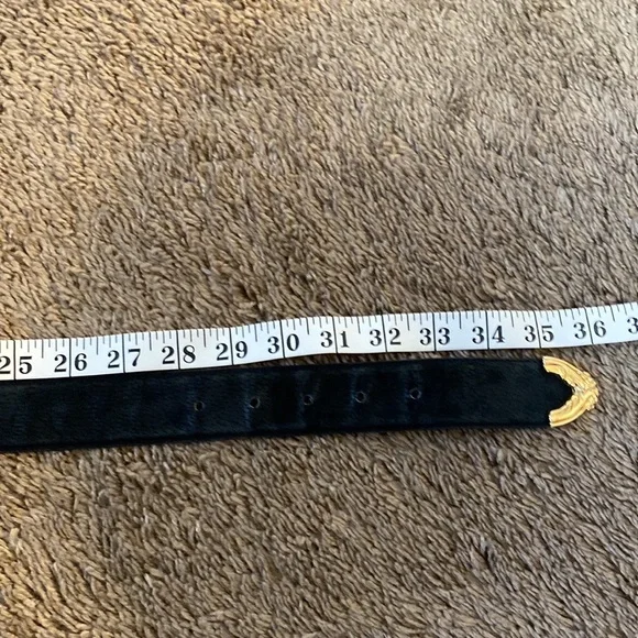 VTG 90’s Express Black Suede Leather Victorian Goth Gold Rocco Belt - Picture 10 of 14